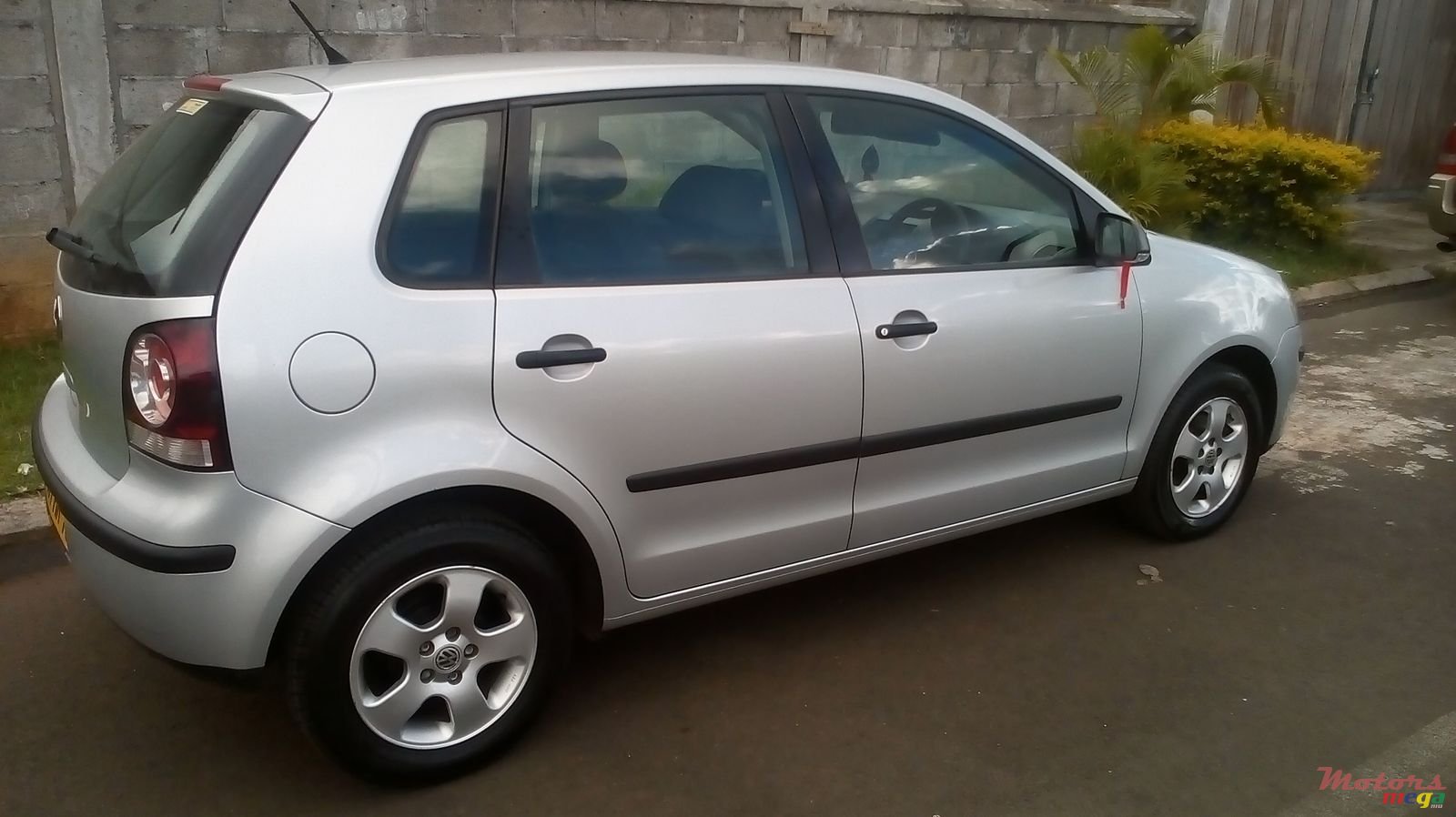 2010' Volkswagen POLO 1.2 T/options, j/cosmic photo #2