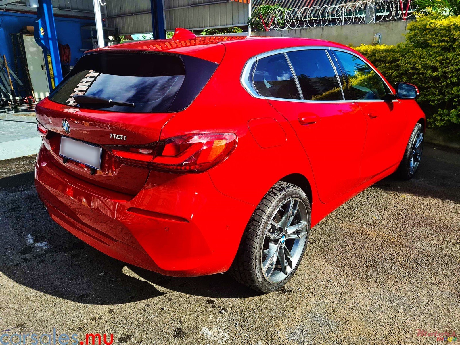 2019' BMW 118 i Sport Line photo #4