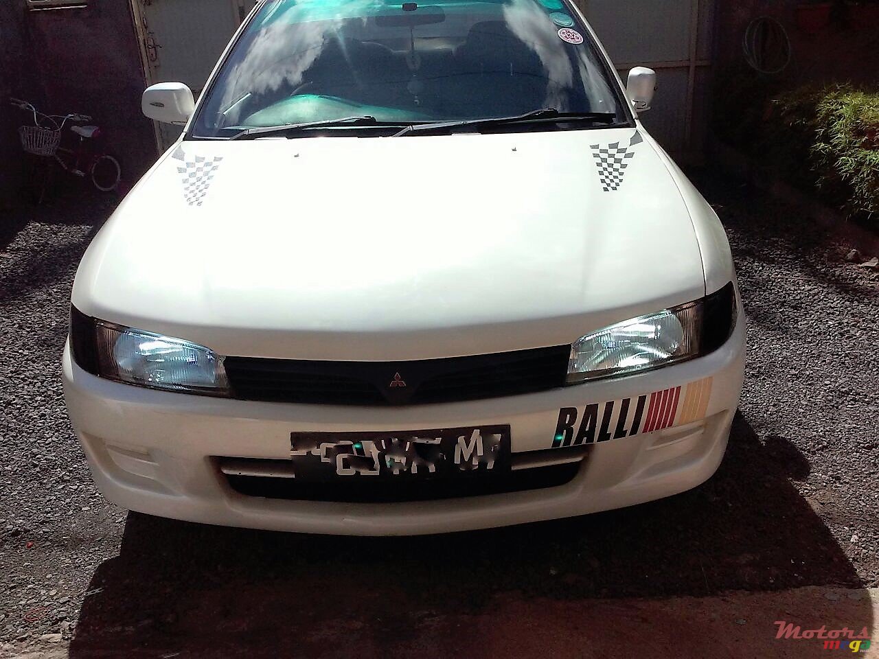 1997' Mitsubishi Lancer photo #2