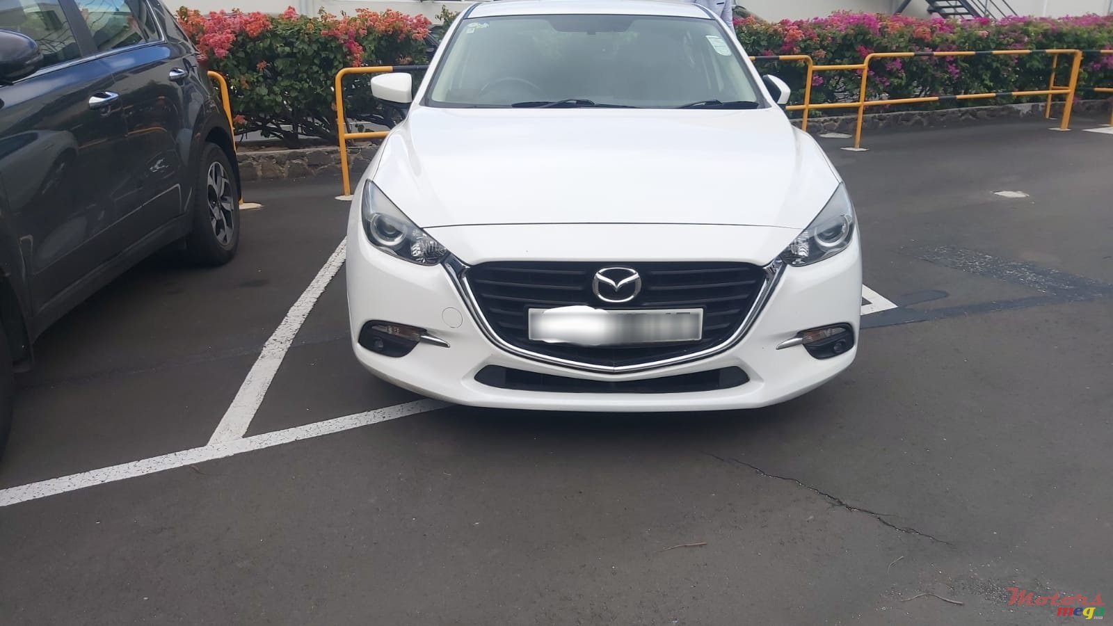 2017' Mazda 3 photo #1