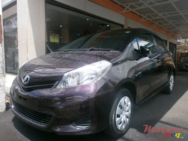 2013' Toyota Yaris Verso Vitz CIEL photo #1