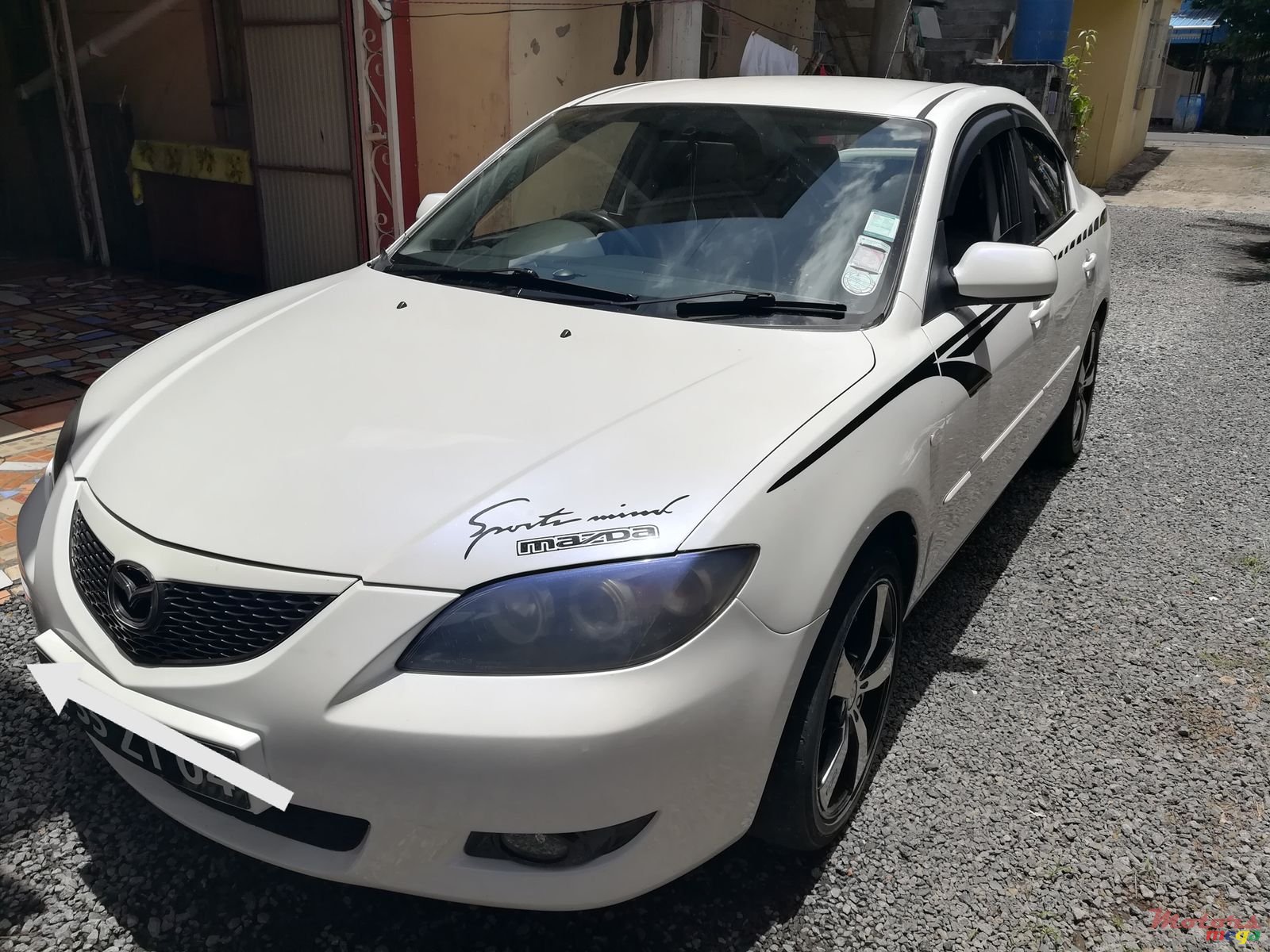 2004' Mazda 3 photo #4