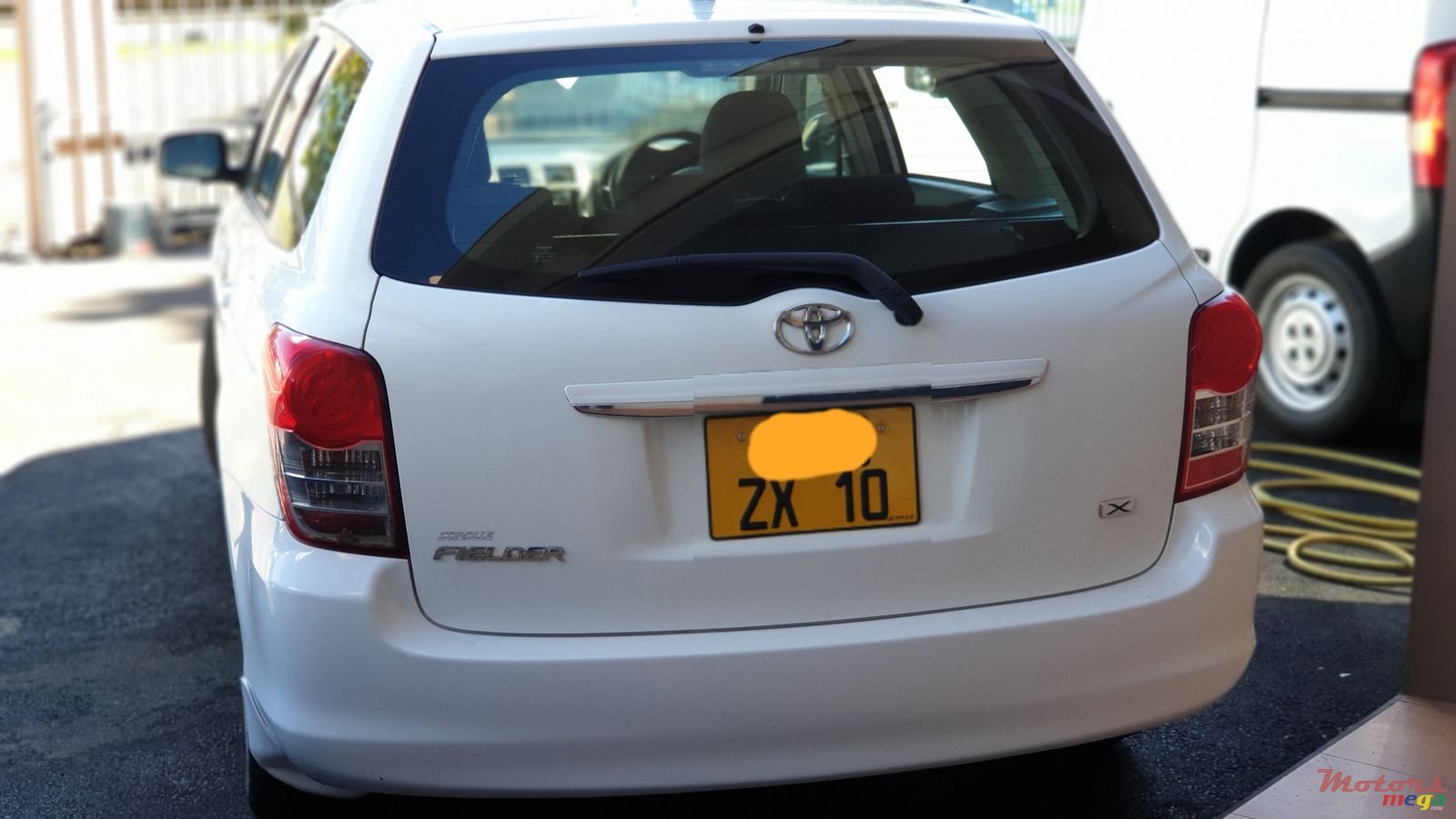 2010' Toyota Fielder photo #3