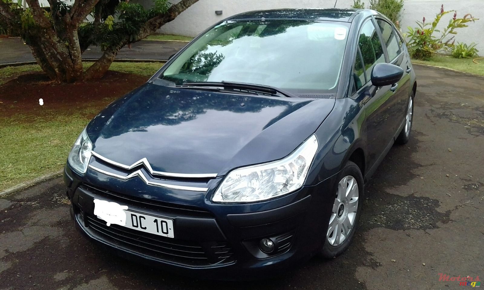 2010' Citroen C4 photo #1
