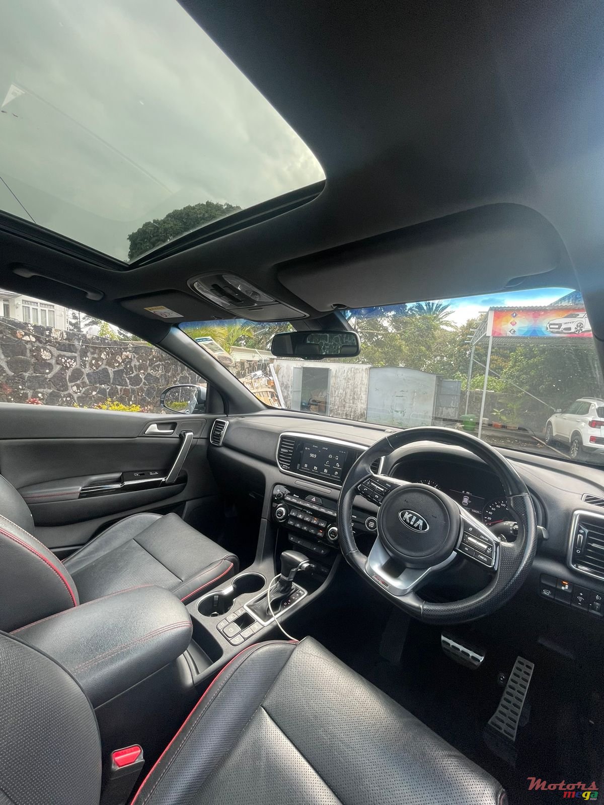 2019' Kia Sportage GTLine photo #6