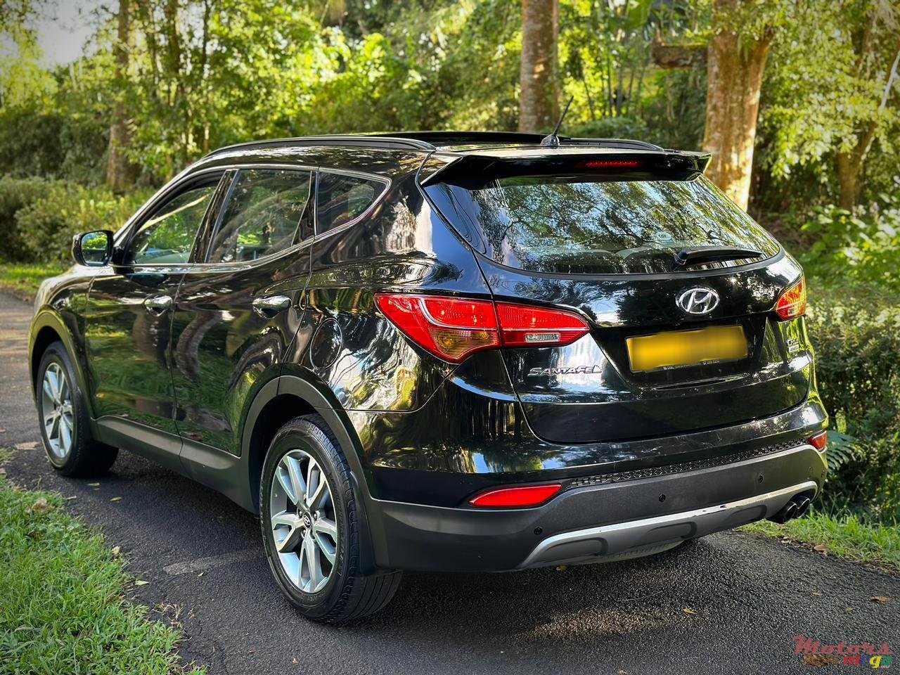 2014' Hyundai Santafe 7 seater photo #7