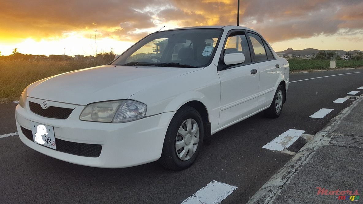 1998' Mazda Familia photo #1