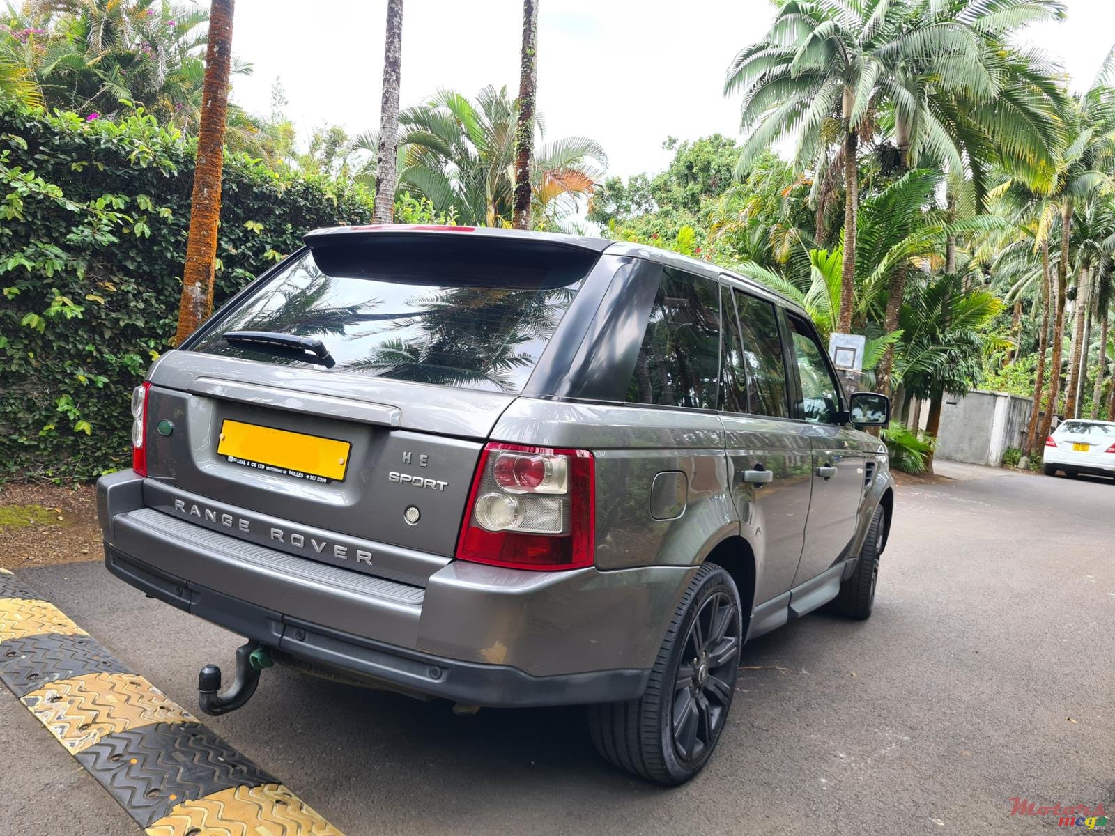 2009' Land Rover Range Rover Sport Sunroof photo #5