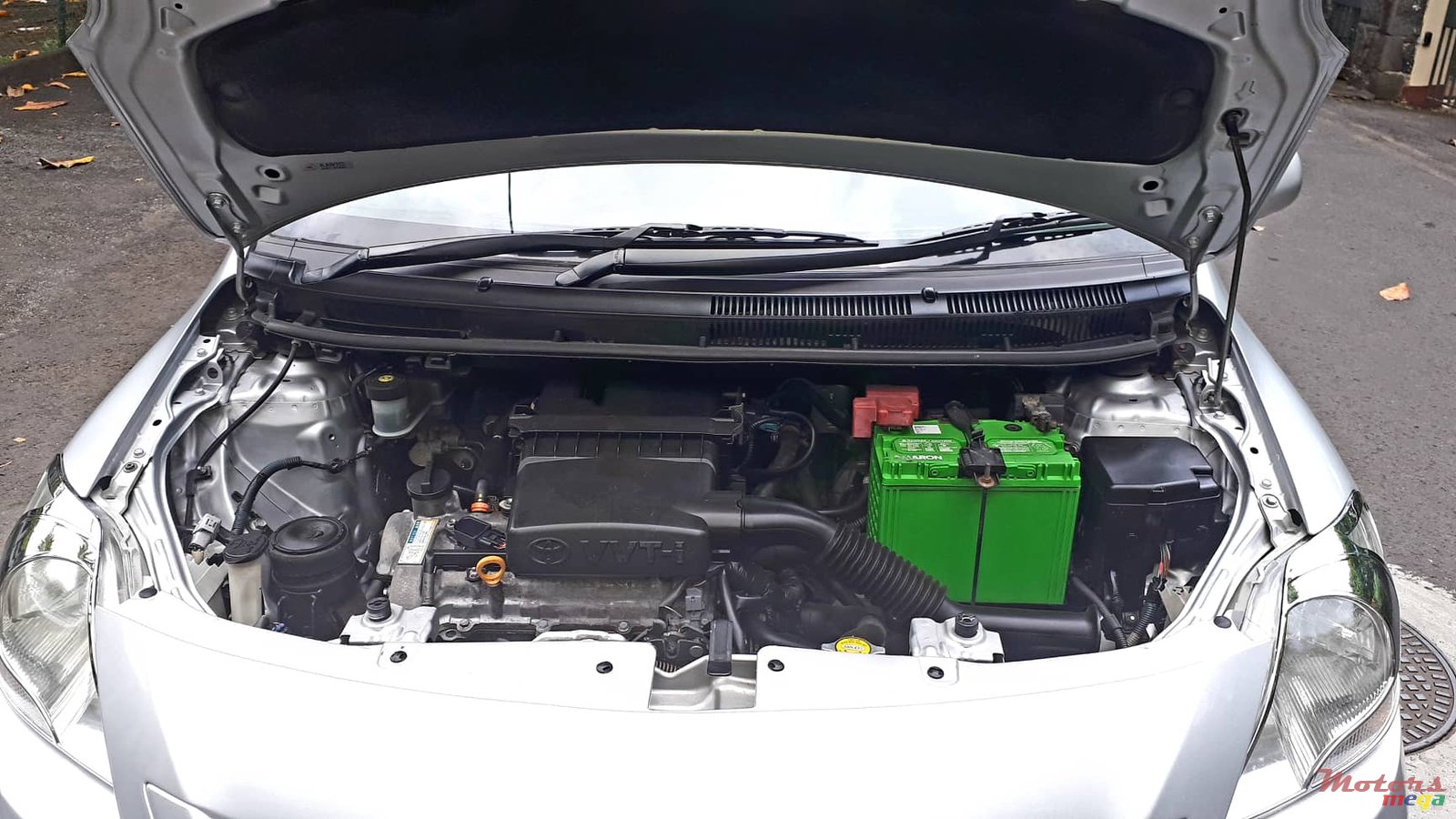 2007' Toyota Belta photo #7