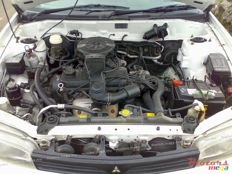 1997' Mitsubishi Lancer GLX photo #4