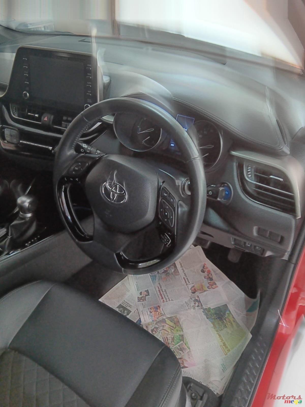 2021' Toyota C-HR photo #3