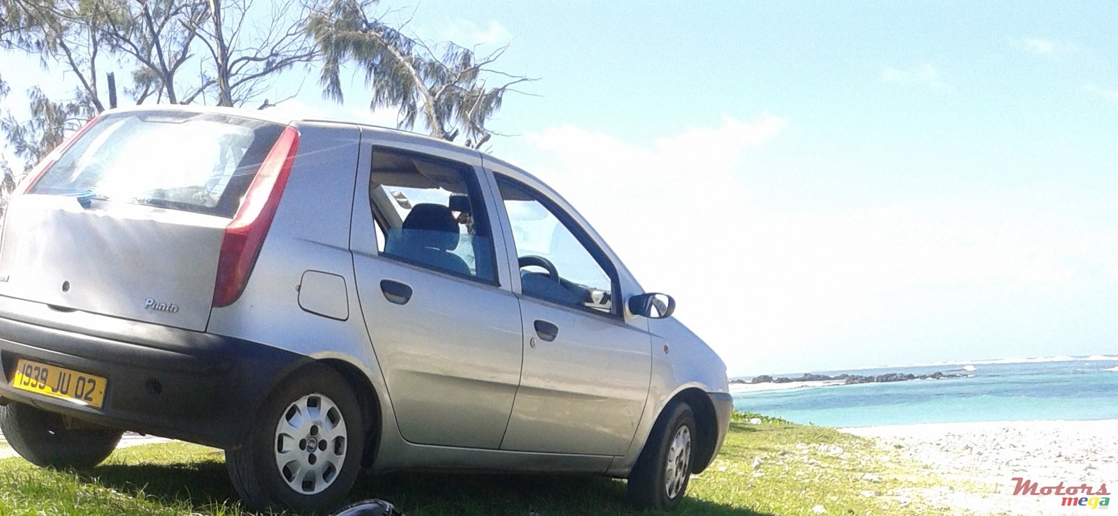 2002' Fiat Punto photo #1