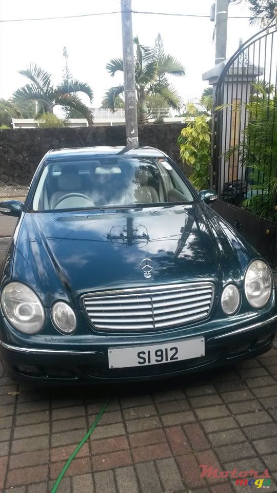 2007' Mercedes-Benz 320 photo #1