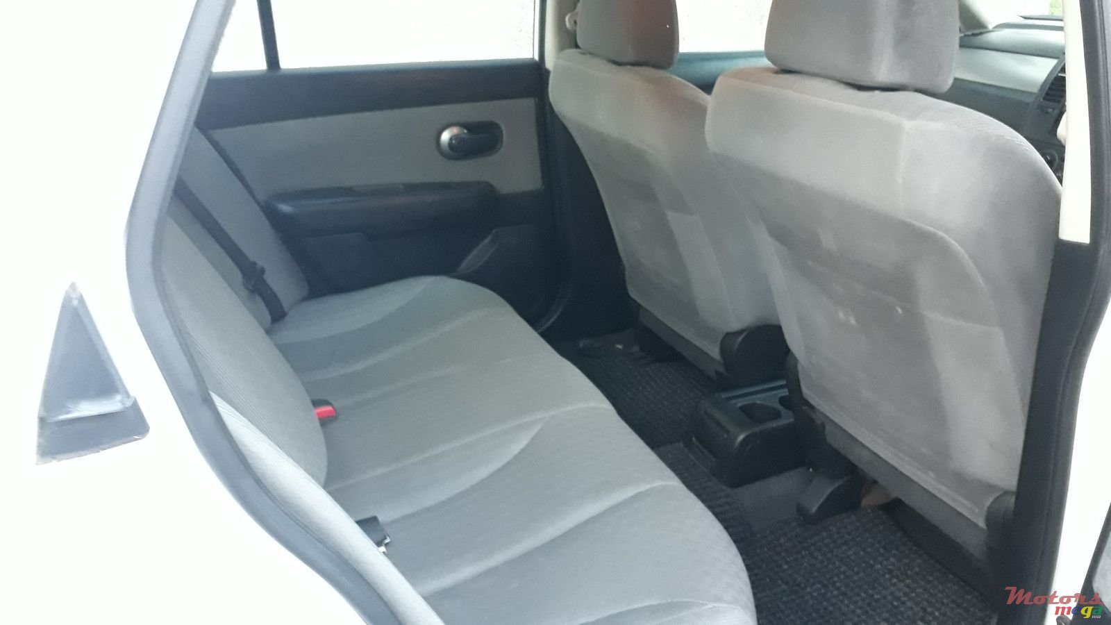 2008' Nissan Tiida photo #5