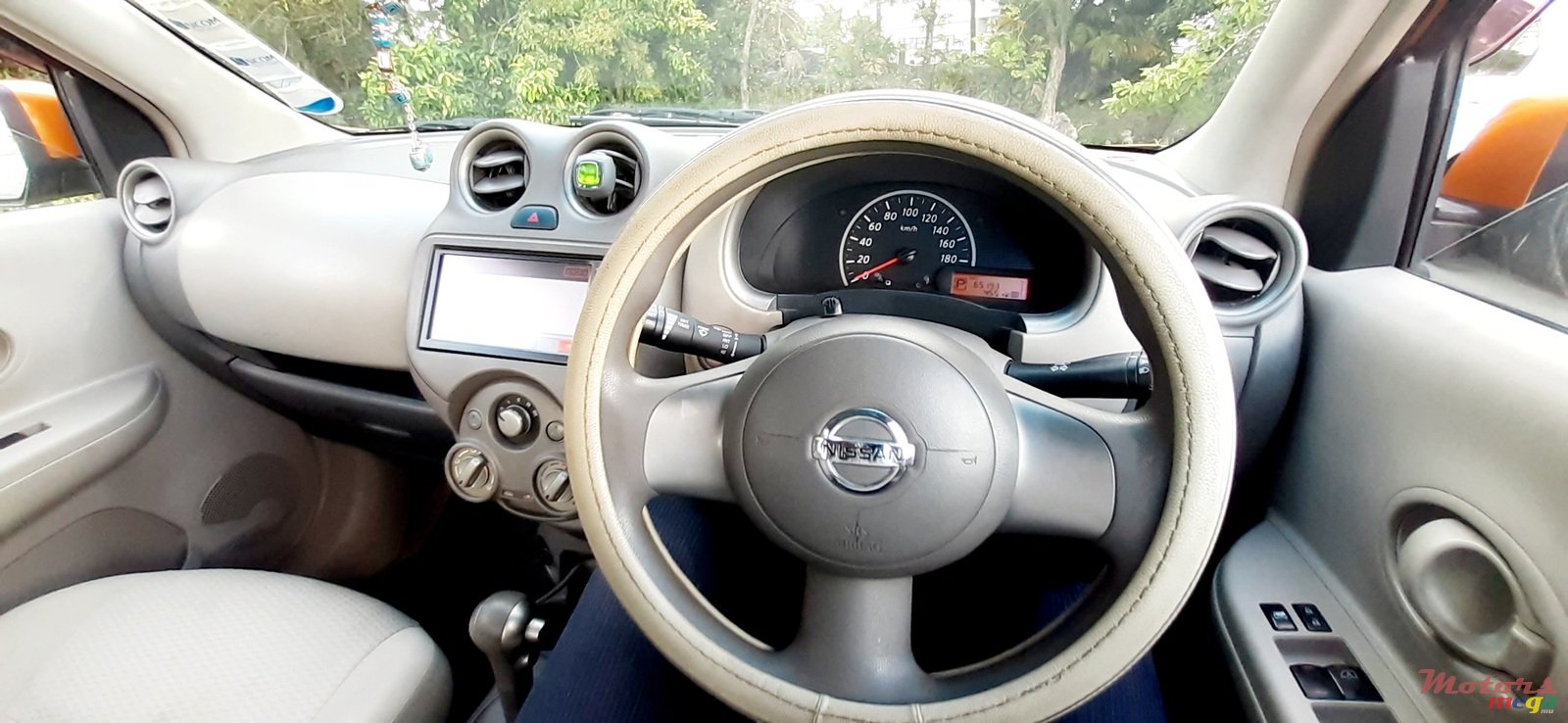 2011' Nissan March photo #2