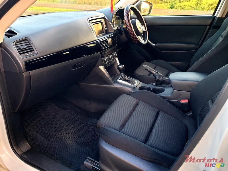 2014' Mazda CX-5 photo #5