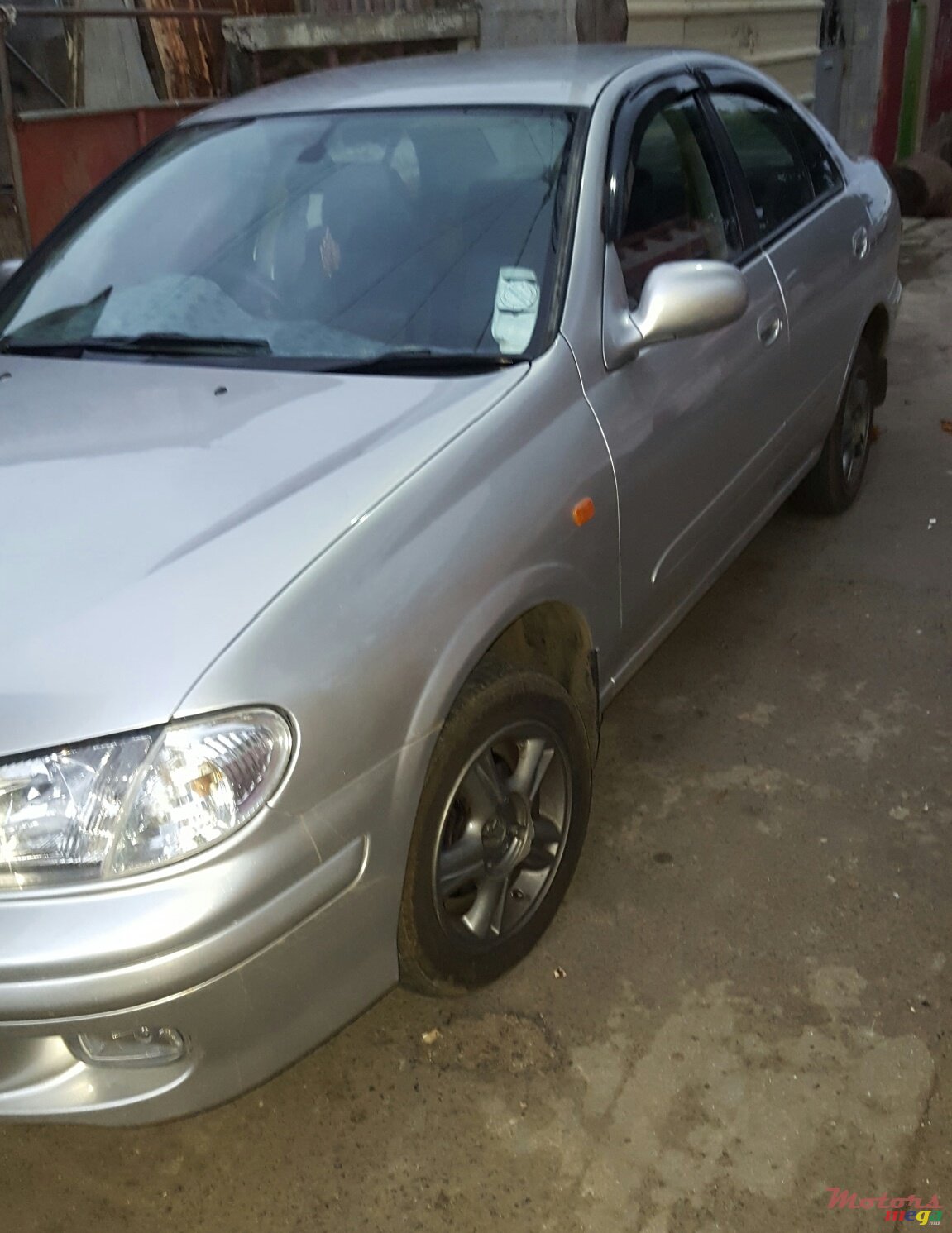 2002' Nissan N16 FULL OPTION photo #3