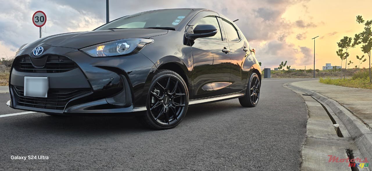 2021' Toyota Yaris photo #3