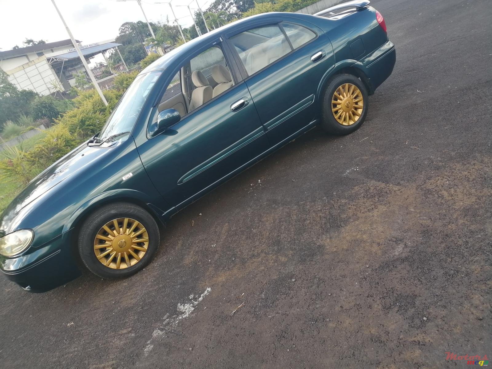 2005' Nissan Sunny photo #5