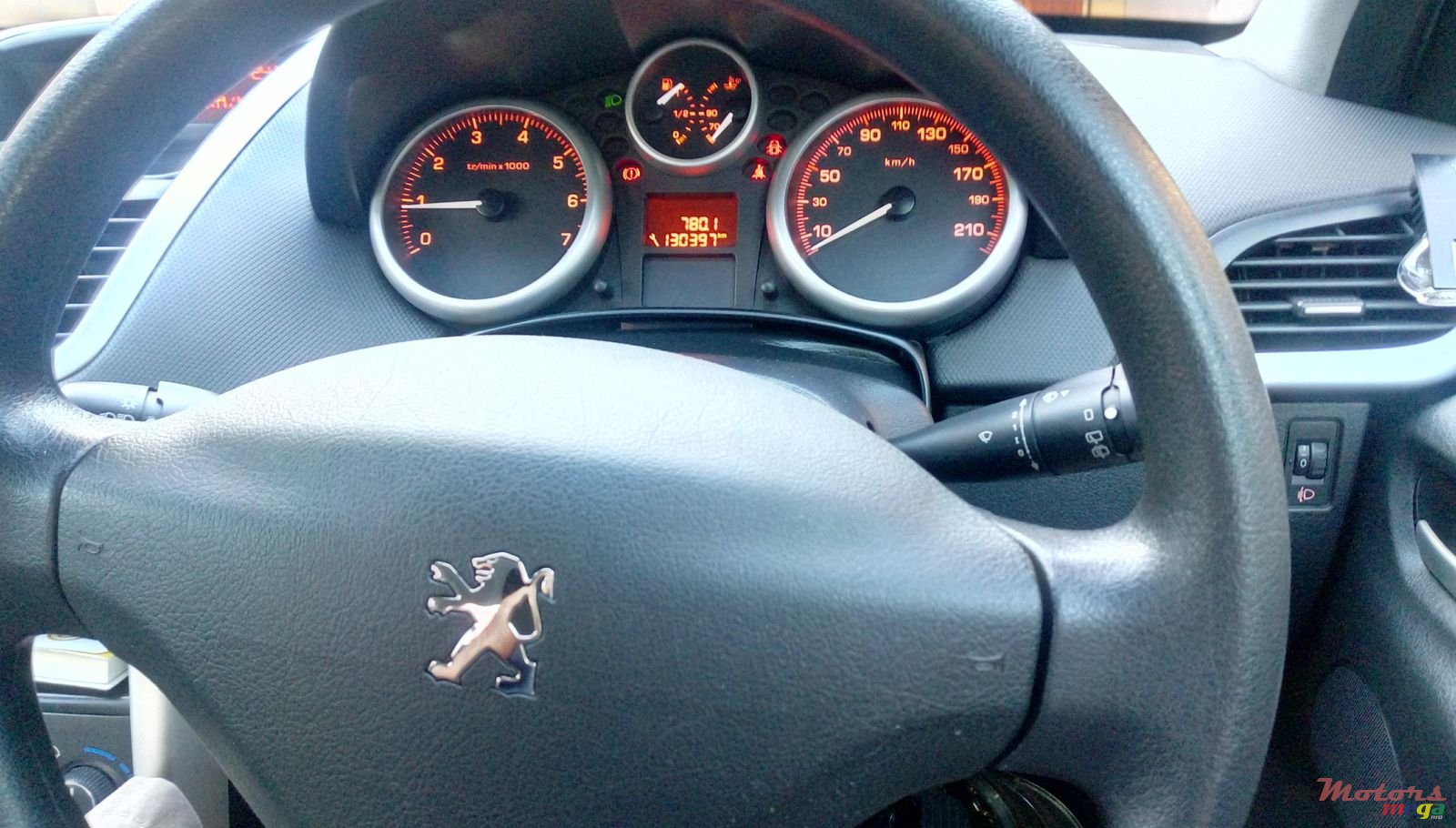 2011' Peugeot 207 photo #7