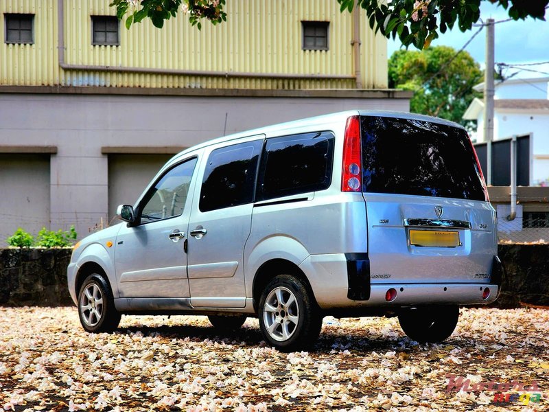 2010' Foton Midi - Private. 5 seater photo #4