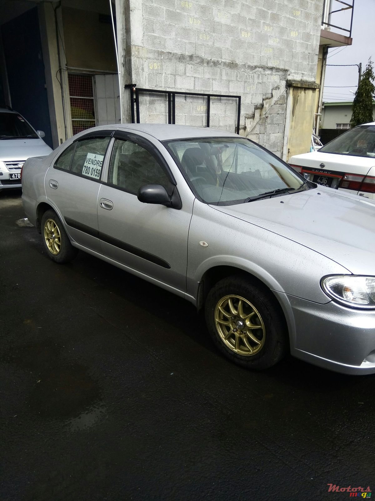 2011' Nissan Sunny photo #3