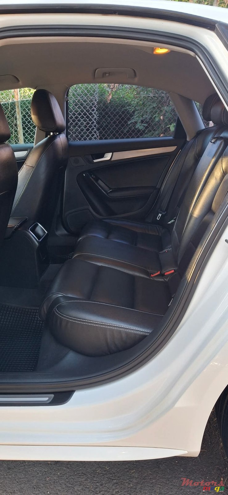 2015' Audi A4 photo #5