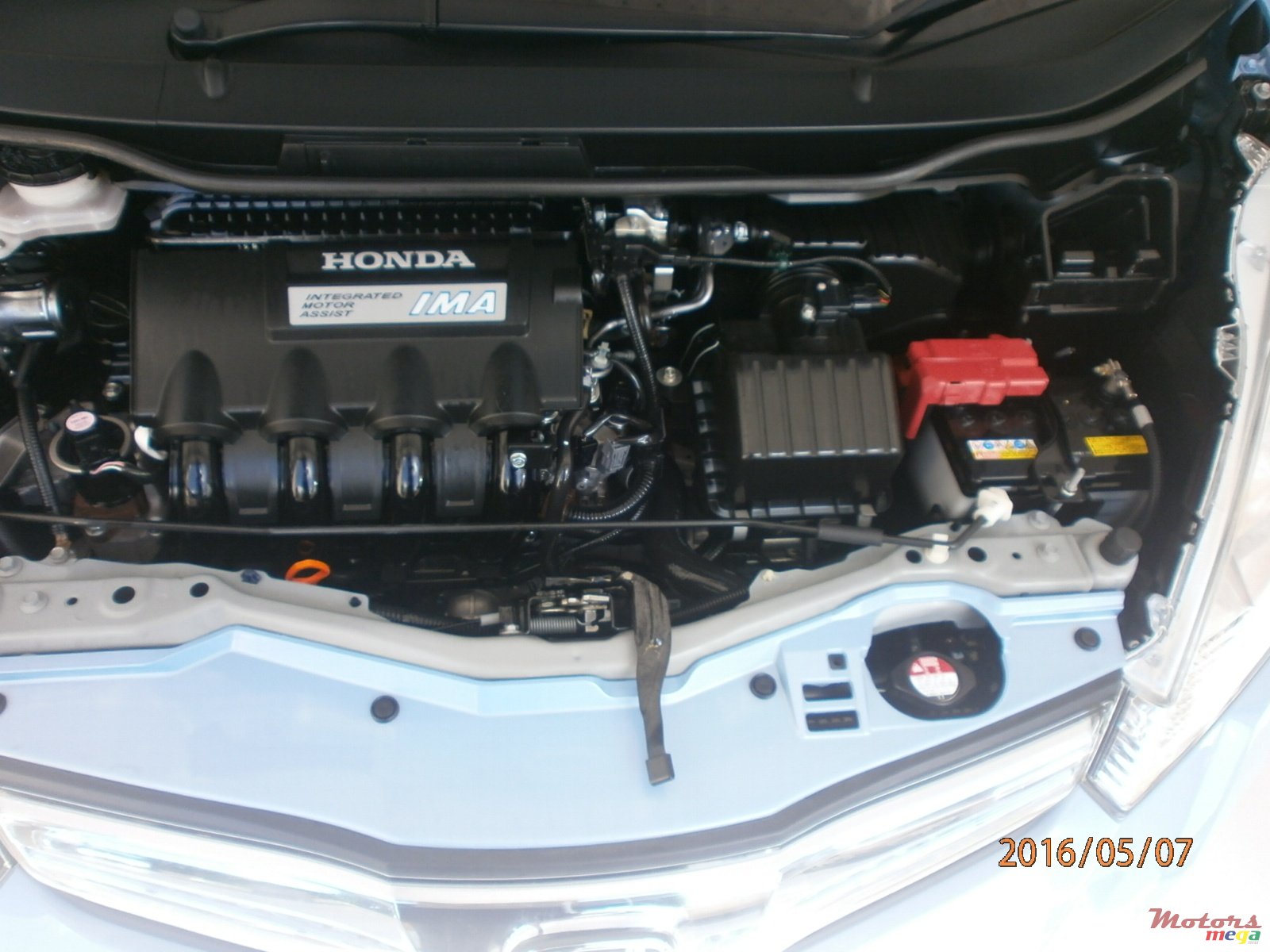 2012' Honda Fit hybrid photo #6