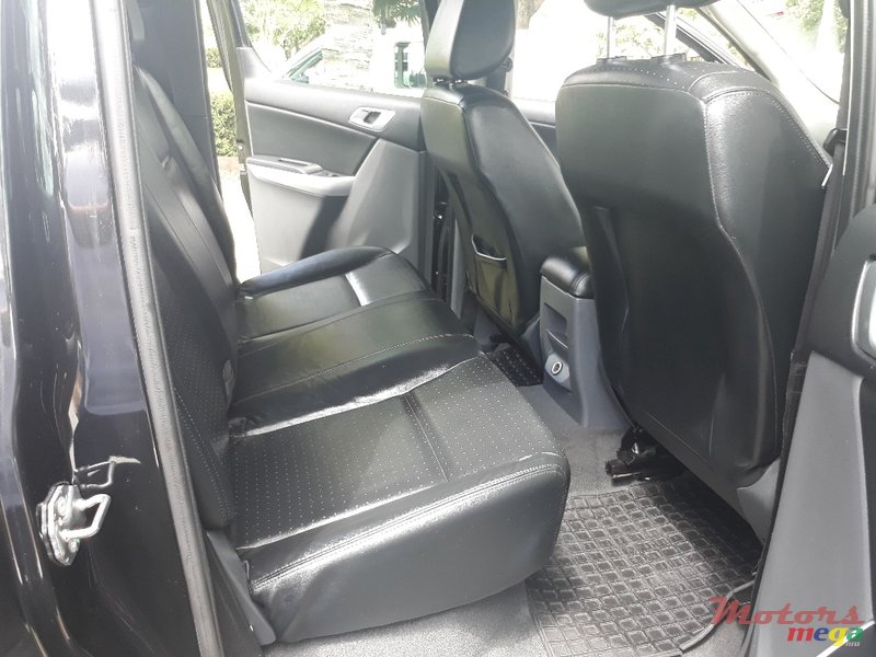 2015' Mazda BT50 Leather seats! photo #6