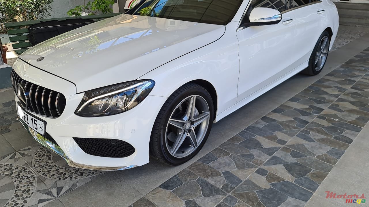2015' Mercedes-Benz C-Class photo #1