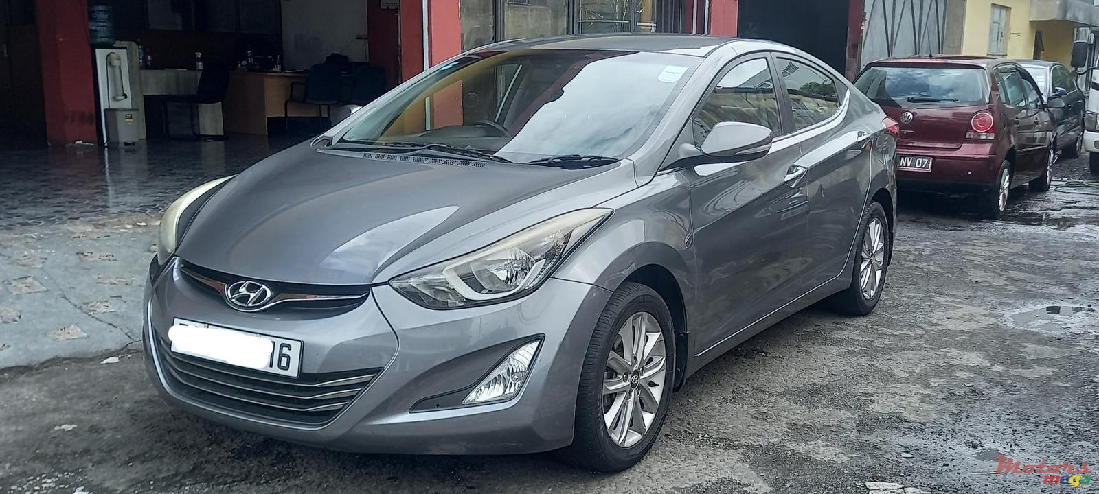 2016' Hyundai Elantra photo #2