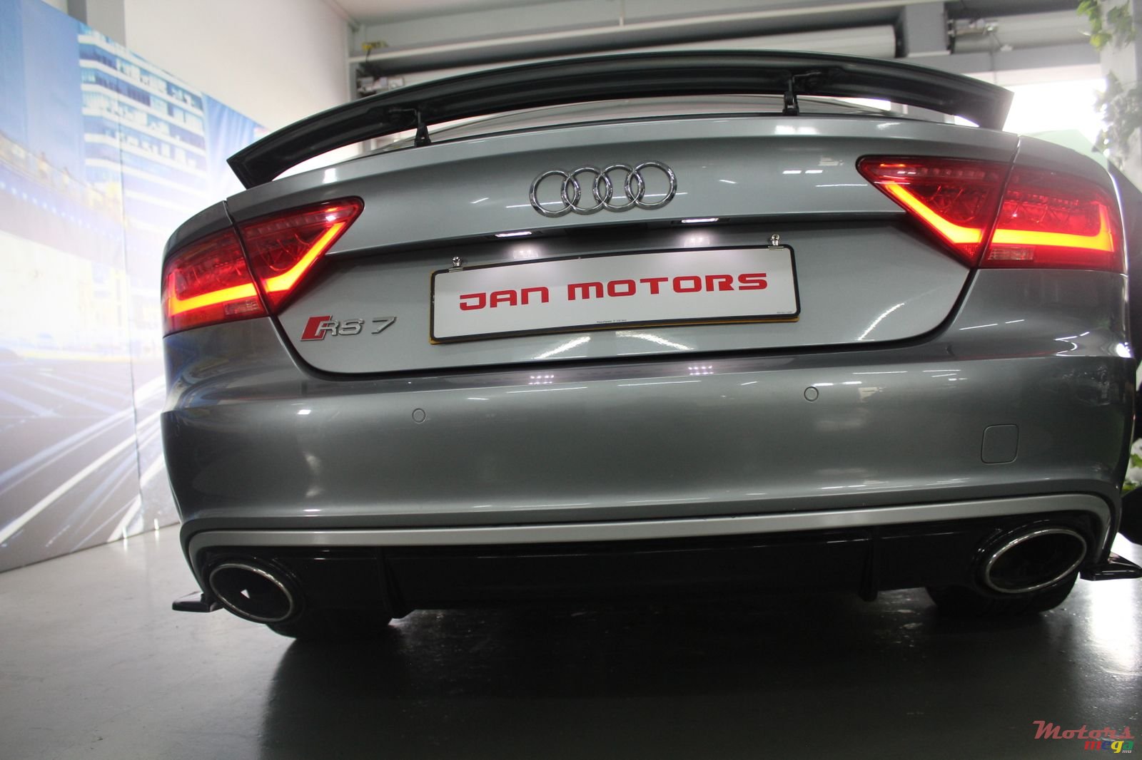 2011' Audi A7 photo #5