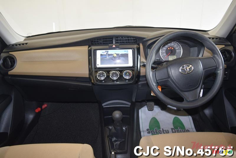 2012' Toyota Axio photo #5
