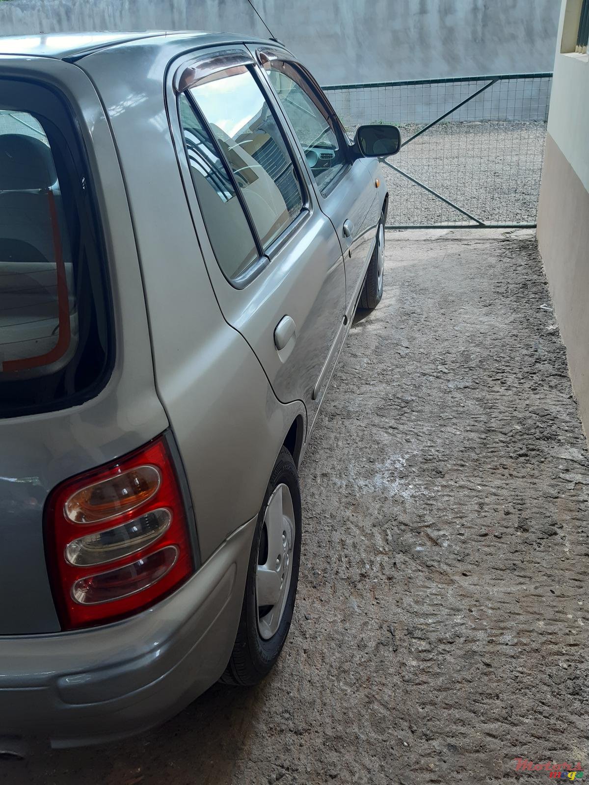 2001' Nissan March photo #3