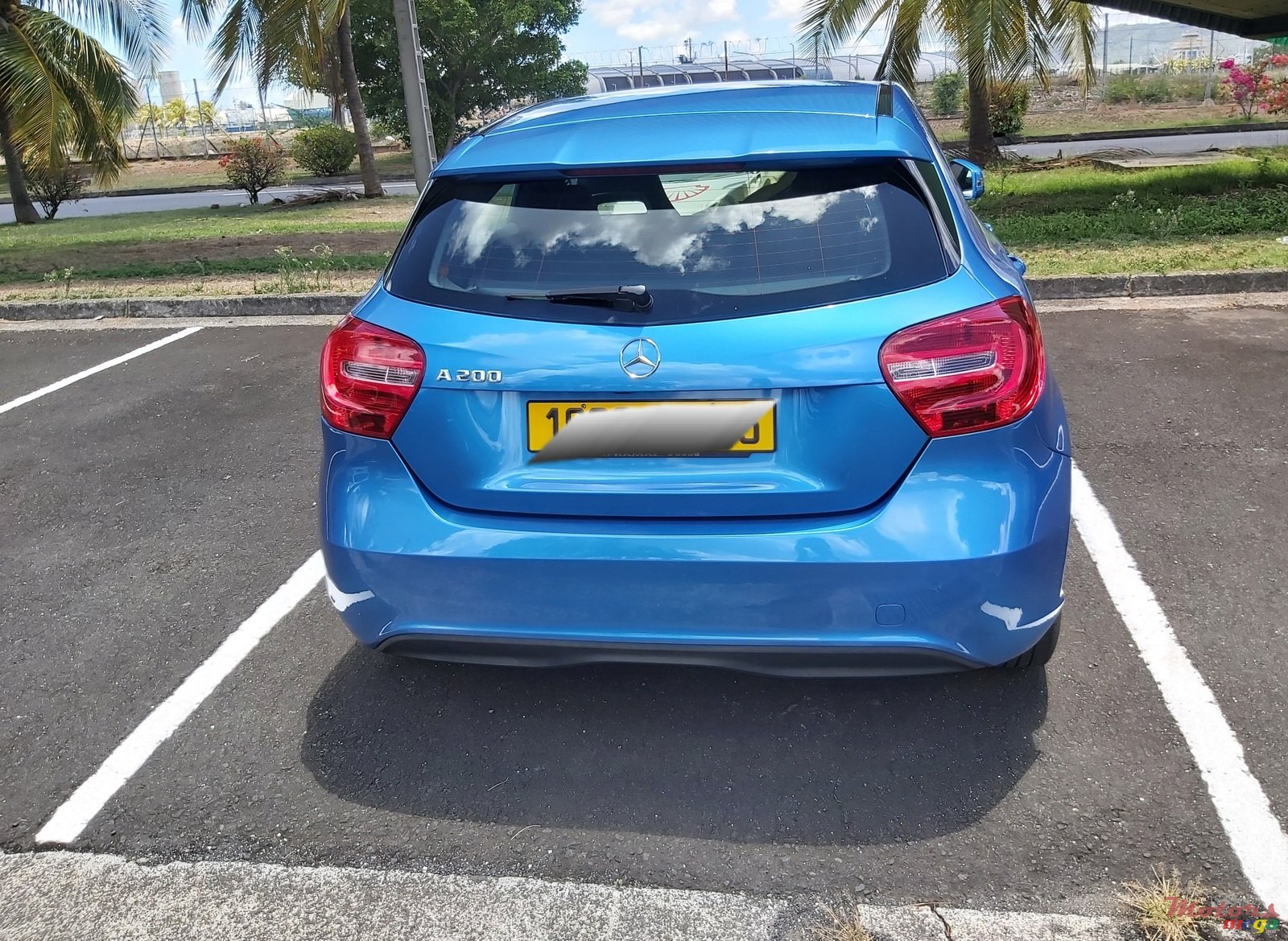 2015' Mercedes-Benz A 200 photo #3