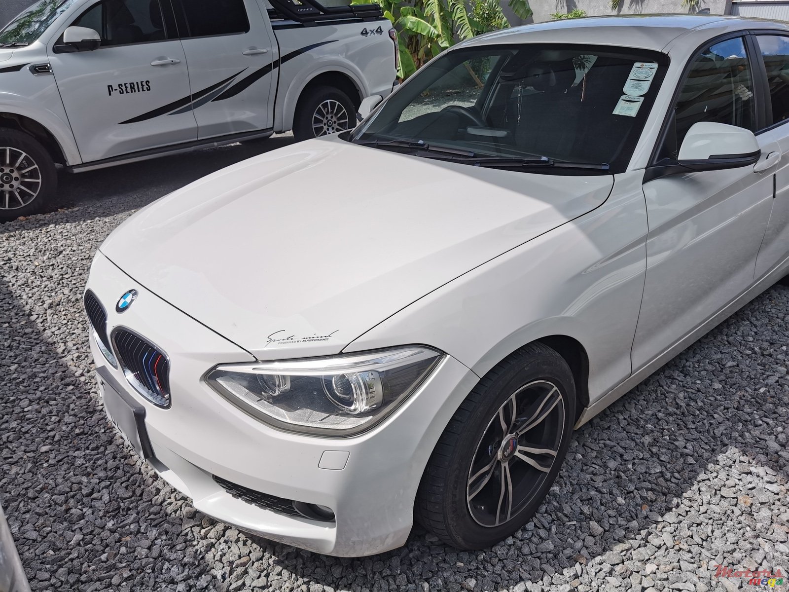 2013' BMW 1 Series 116i photo #3