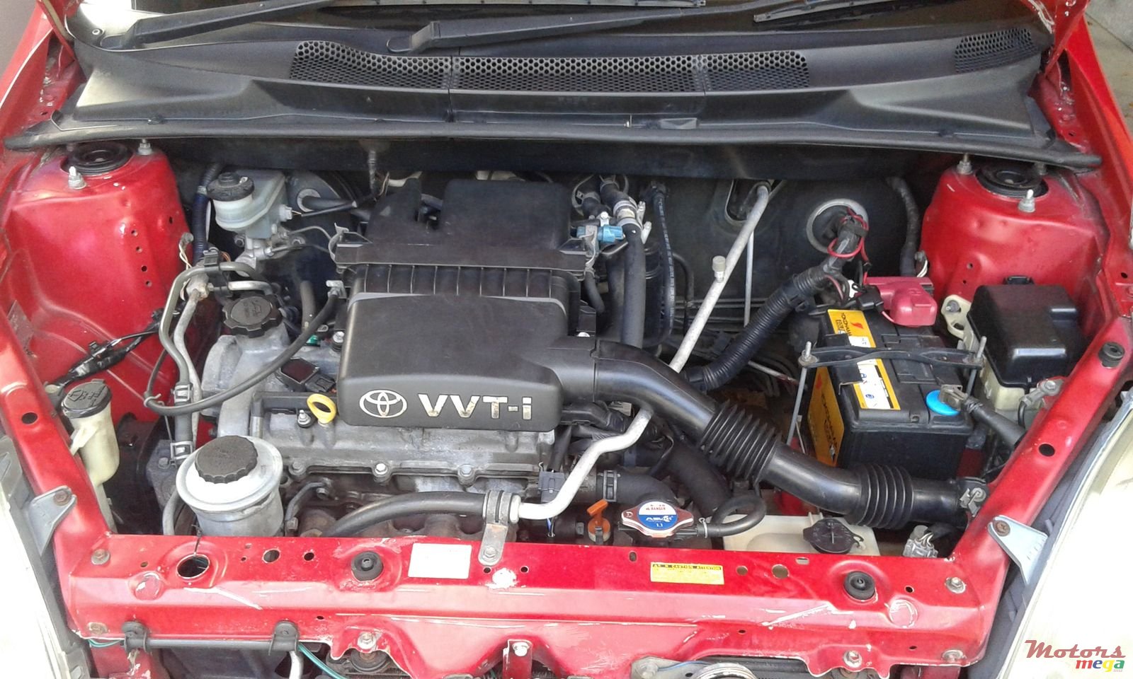 2002' Toyota Vitz photo #4