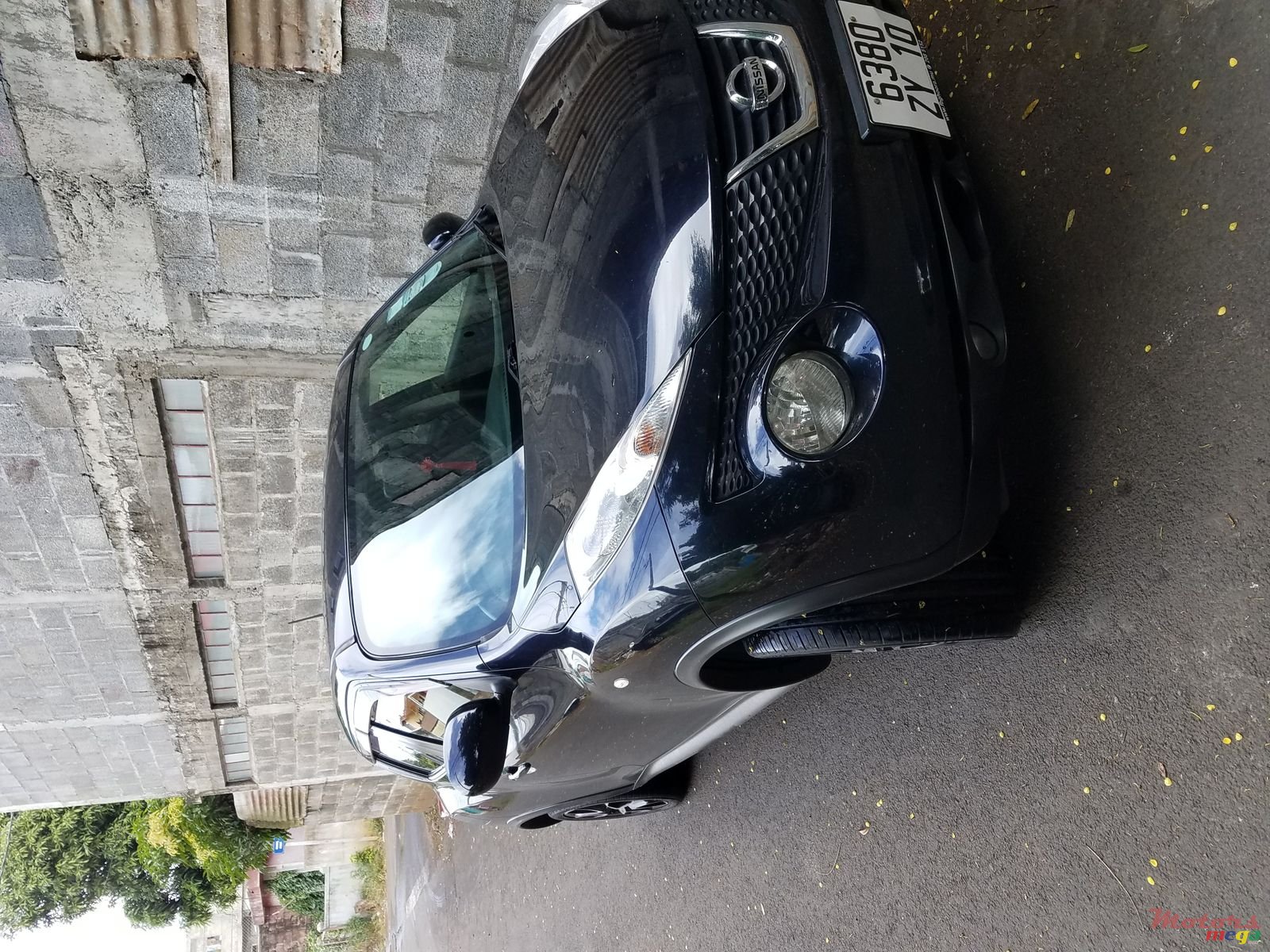 2010' Nissan Juke photo #1