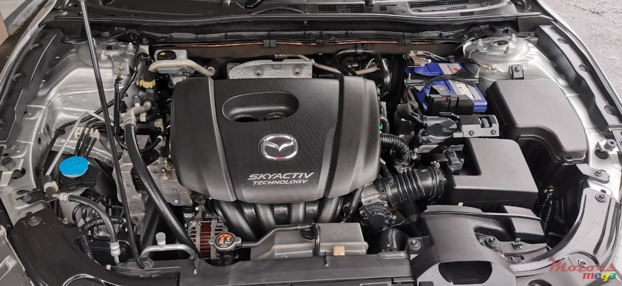 2018' Mazda 3 Skyactiv photo #2