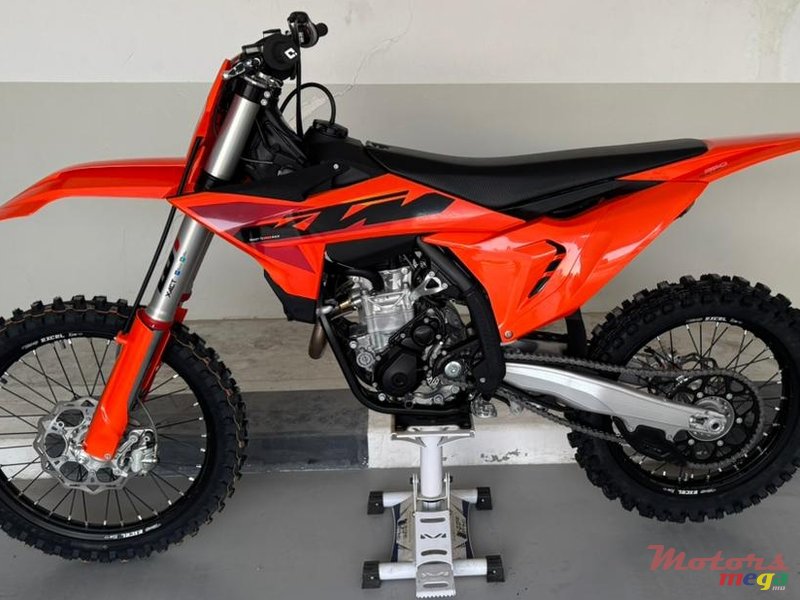 2024' KTM 350sxf photo #1