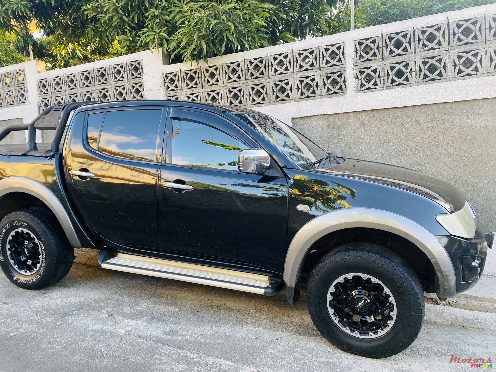 2015' Mitsubishi Triton Any photo #3