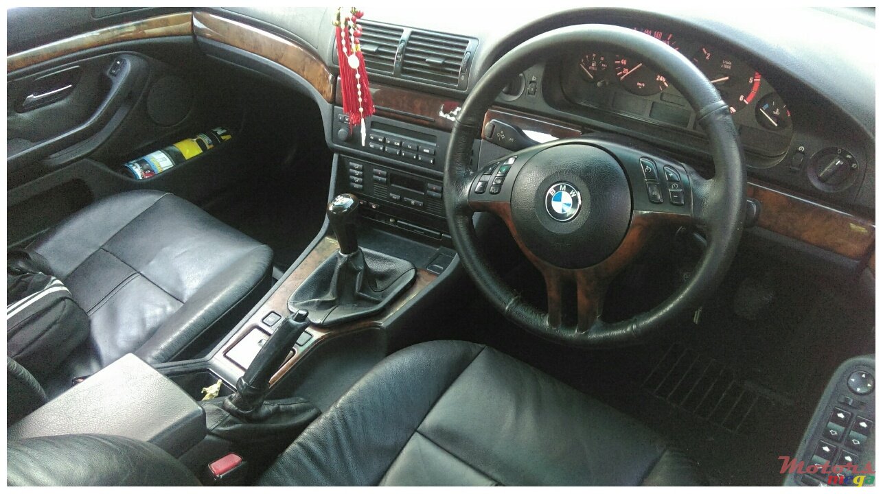 2002' BMW 525 photo #2