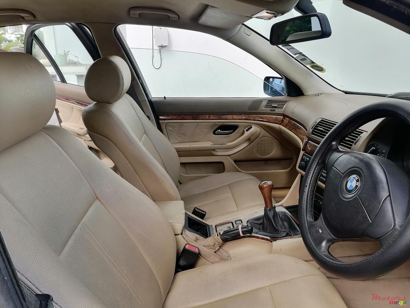 2000' BMW 520 photo #7