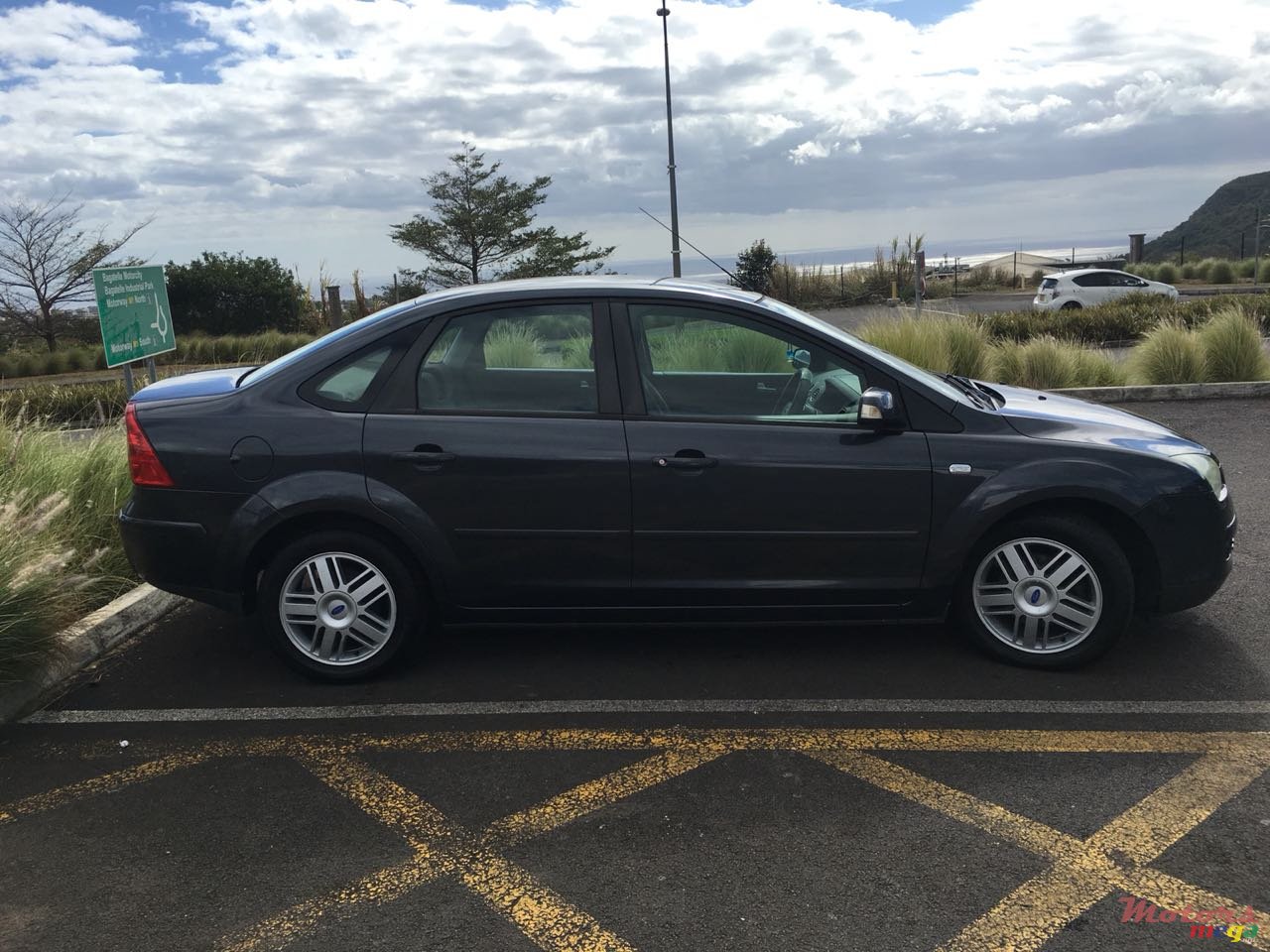 2007' Ford Focus photo #6