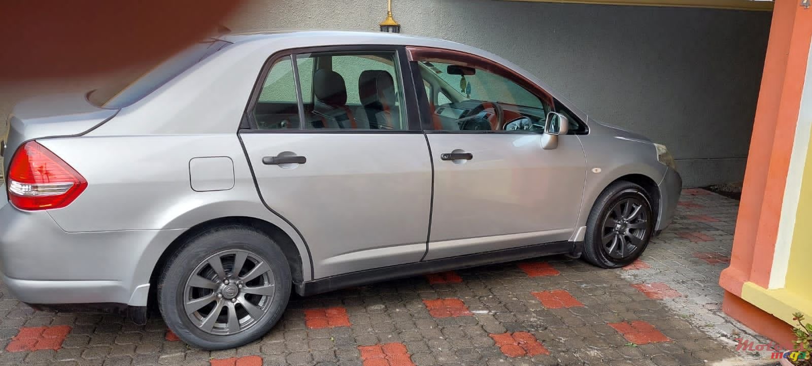 2007' Nissan Tiida photo #3