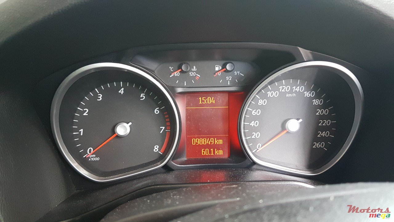 2012' Ford Mondeo photo #4