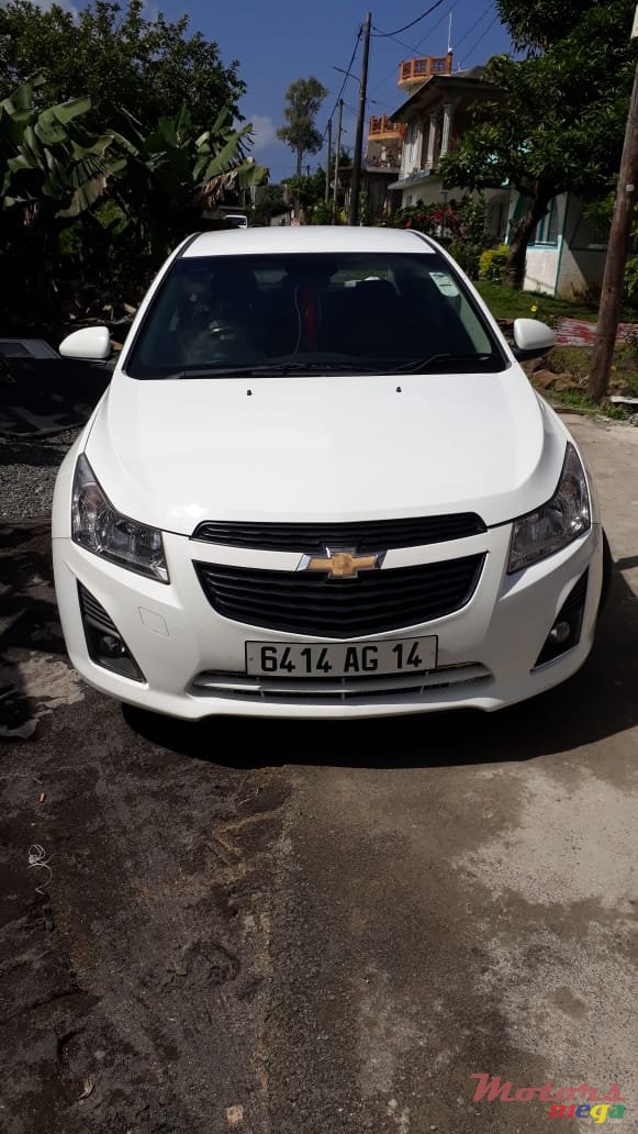 2014' Chevrolet Cruze photo #1