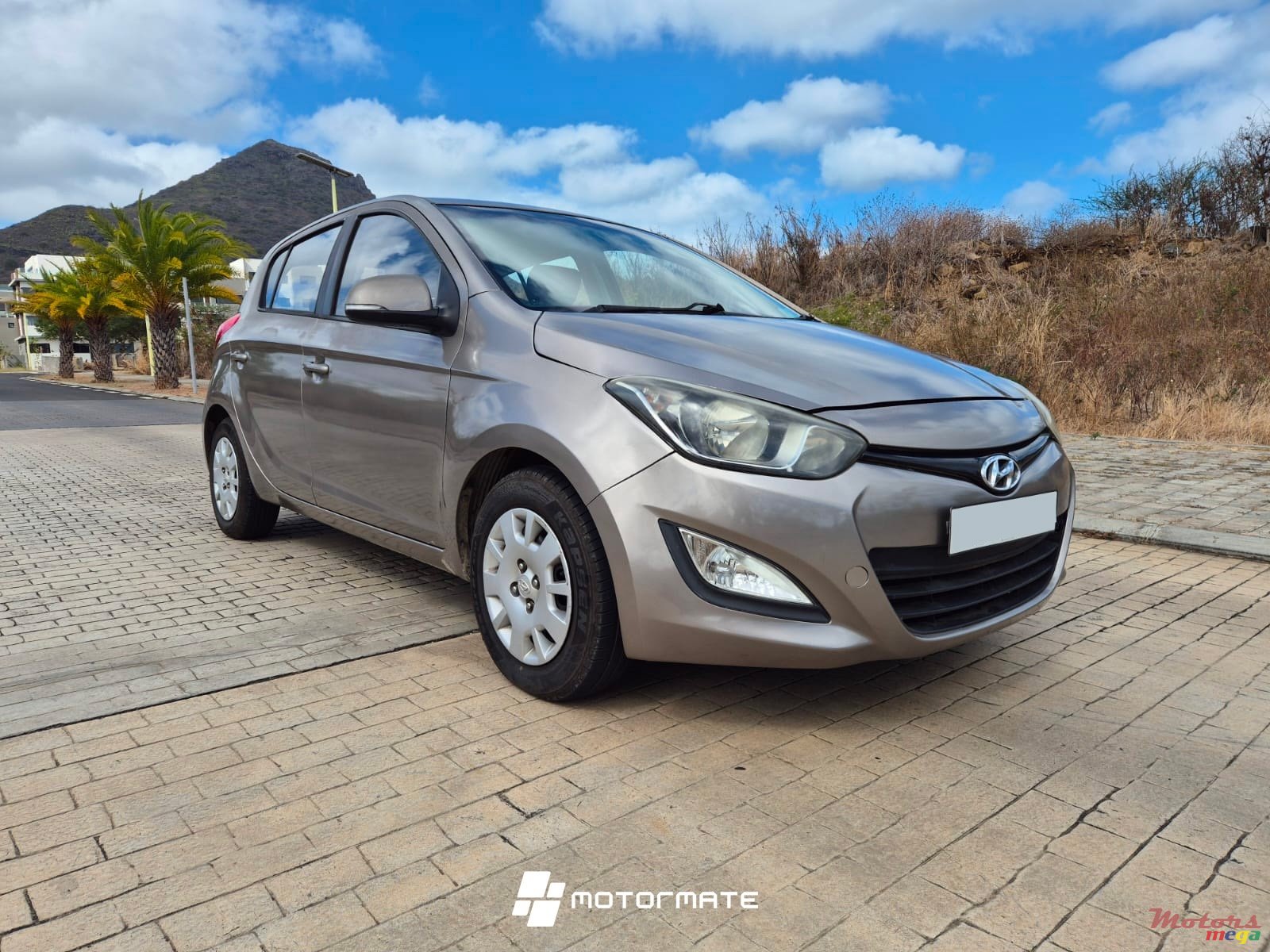 2014' Hyundai i20 photo #1