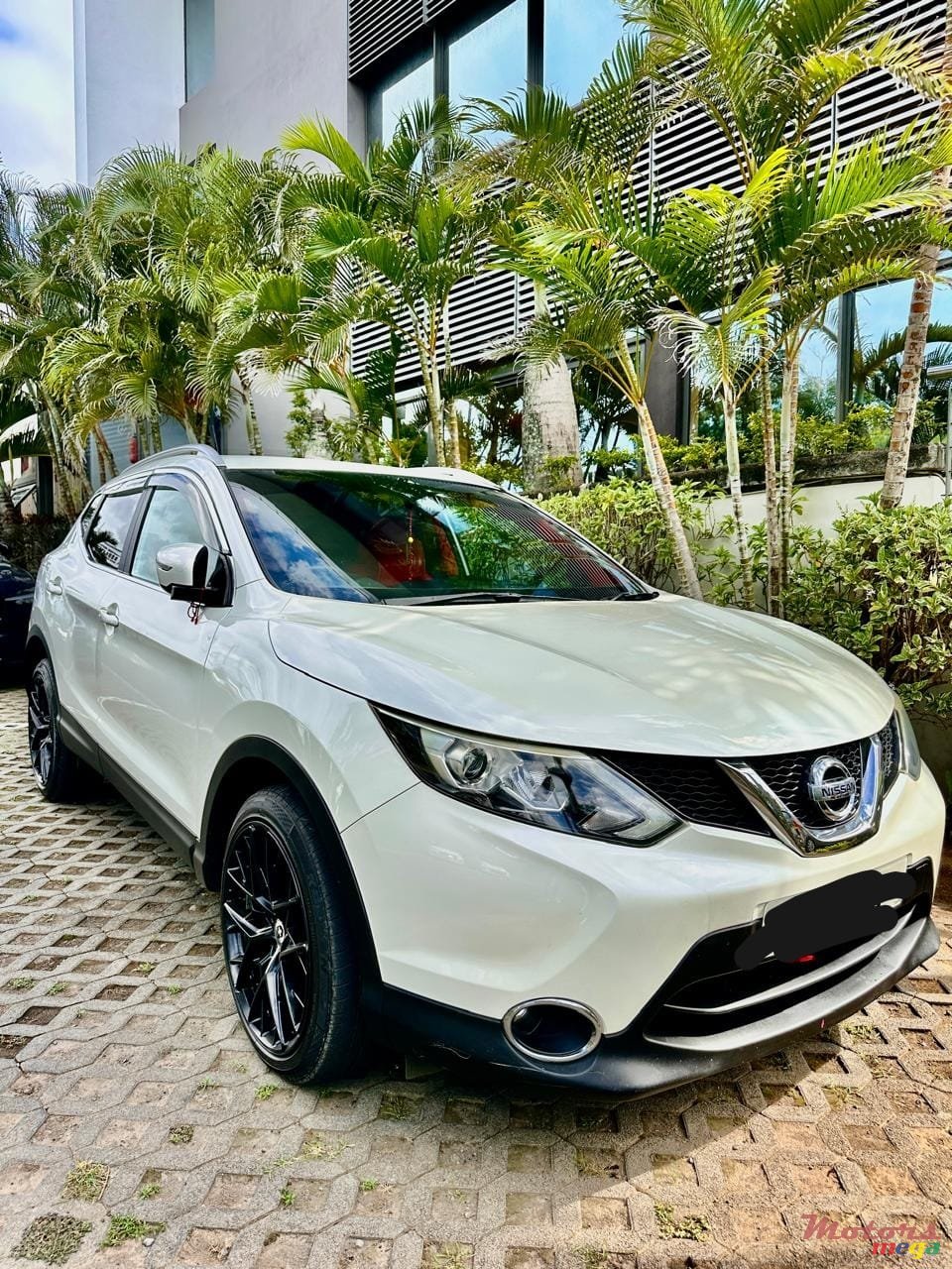 2015' Nissan Qashqai photo #1