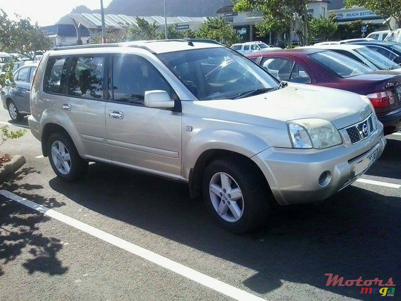 2004' Nissan X-Trail photo #2